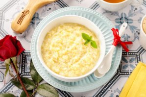 Кукурузная каша на молоке в мультиварке Кукурузная каша на молоке в мультиварке
